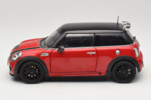 Mini Cooper John Cooper Works R56 Червен & Черен Kyosho 1:18 80430419909 Метал — снимка 4 от 8