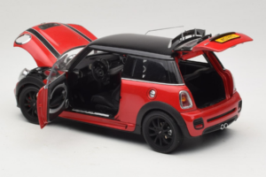Mini Cooper John Cooper Works R56 Червен & Черен Kyosho 1:18 80430419909 Метал — снимка 5 от 8