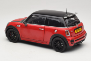 Mini Cooper John Cooper Works R56 Червен & Черен Kyosho 1:18 80430419909 Метал — снимка 7 от 8