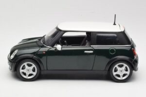 Mini Cooper Mk7 Зелен Maisto 1:18 7271336 Метал — снимка 4 от 8