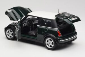 Mini Cooper Mk7 Зелен Maisto 1:18 7271336 Метал — снимка 5 от 8