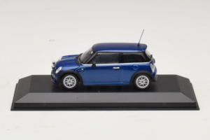 Mini Cooper One R50 Aero Син Minichamps 1:43 431138270 Метал
