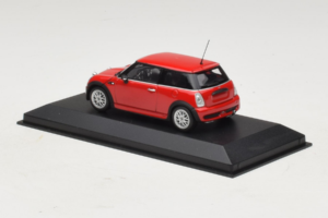 Mini Cooper One R50 Aero Червен Minichamps 1:43 431138272 Метал — снимка 2 от 4