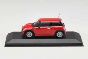 Mini Cooper One R50 Aero Червен Minichamps 1:43 431138272 Метал