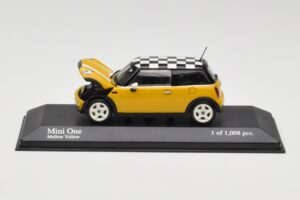 MINI One R50 Жълт Minichamps 1:43 431138104 Метал — снимка 2 от 5