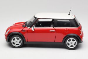Mini Cooper R50 Червен Maisto 1:18 31619 Метал — снимка 3 от 8