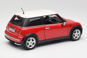 Mini Cooper R50 Червен Maisto 1:18 31619 Метал — снимка 5 от 8