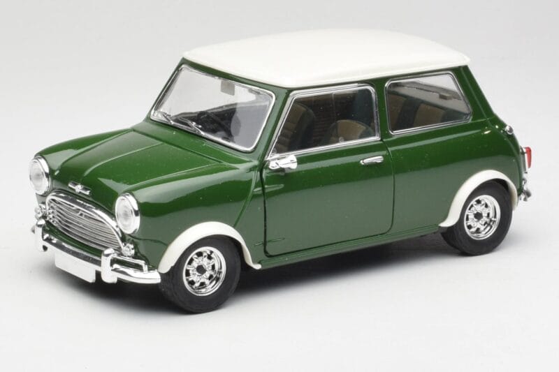 Mini Cooper S British Racing Зелен & Old English Бял Solido 1:18 8021 Метал
