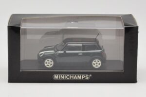 Mini Cooper S R53 Зелен С Ленти Minichamps 1:43 MINI006 Метал — снимка 2 от 4
