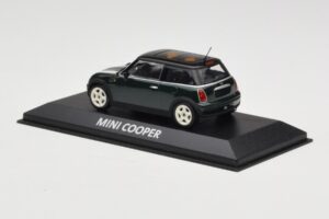 Mini Cooper S R53 Зелен С Ленти Minichamps 1:43 MINI006 Метал — снимка 3 от 4