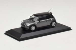 Mini Cooper S Grey Metallic Minichamps 1:43 80420148551-R1 Метал — снимка 2 от 4