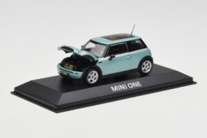 Mini One R50 Светло Зелено Со Светло Зелен Покрив Minichamps 1:43 MINI003 Метал — снимка 2 от 4
