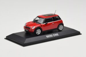 Mini One R50 Червен С Червен Покрив Minichamps 1:43 MINI001 Метал — снимка 2 от 5
