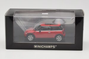 Mini One R50 Червен С Червен Покрив Minichamps 1:43 MINI001 Метал — снимка 4 от 5