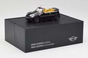 Mini Cooper S R57 Кабриолет Черен Minichamps 1:43 80422148818 Метал — снимка 4 от 4