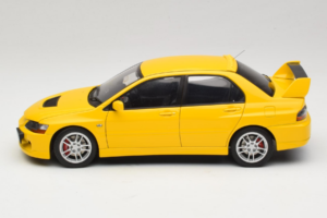 Mitsubishi Lancer Evolution IX GSR Жълт AUTOart 1:18 77192 Метал — снимка 4 от 8