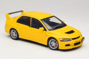 Mitsubishi Lancer Evolution IX GSR Жълт AUTOart 1:18 77192 Метал — снимка 6 от 8
