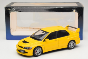 Mitsubishi Lancer Evolution IX GSR Жълт AUTOart 1:18 77192 Метал — снимка 8 от 8
