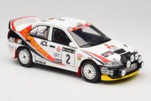 Mitsubishi Carisma GT Group N2 R. Burns / R. Reid RAC Rally 1997 Бял Otto 1:18 OT1192 Смола — снимка 4 от 6