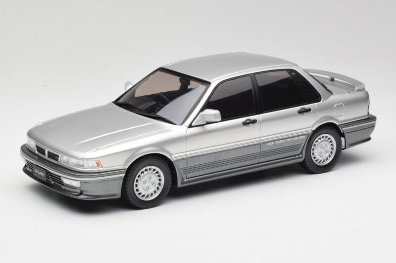 Mitsubishi Galant VR-4 Сребрист IXO 1:18 18CMC191 Метал
