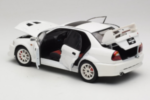 Mitsubishi Lancer Evo VI Tommi Makinen Edition Бял AUTOart 1:18 77157 Метал — снимка 5 от 8