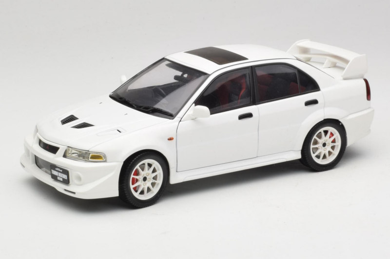Mitsubishi Lancer Evo VI Tommi Makinen Edition Бял AUTOart 1:18 77157 Метал