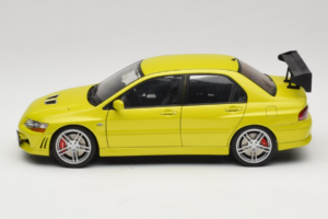 Mitsubishi Lancer Evo VII Mustard Yellow AUTOart 1:18 77166 Метал — снимка 4 от 8