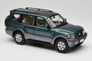 Mitsubishi Pajero V73 Зелен YC Model 1:18 241218040101010215 Метал — снимка 6 от 8