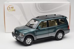 Mitsubishi Pajero V73 Зелен YC Model 1:18 241218040101010215 Метал — снимка 8 от 8