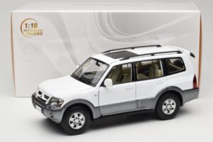 Mitsubishi Pajero V73 Бял YC Model 1:18 241218040103010206 Метал — снимка 8 от 8