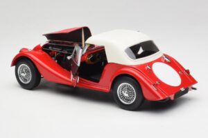 Morgan 4/4 Plus Competition Hardtop Червен Kyosho 1:18 08114R Метал — снимка 5 от 8
