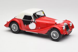 Morgan 4/4 Plus Competition Hardtop Червен Kyosho 1:18 08114R Метал — снимка 6 от 8