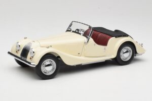 Morgan 4/4 Series II Бял Kyosho 1:18 08111W Метал