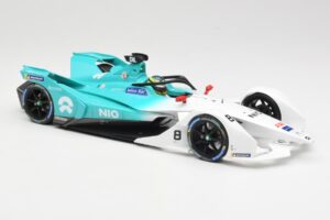 NIO 004 Team NIO #8 T. Dillmann Formula E Season 5 2019 Minichamps 1:18 114180008 Метал — снимка 4 от 6