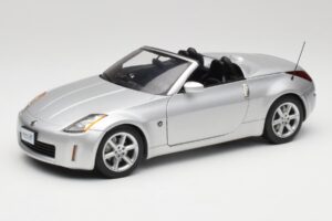 Nissan 350Z Z33 Roadster Diamond Сребрист AUTOart 1:18 77371 Метал