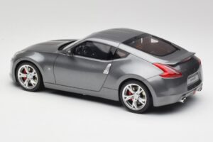 Nissan 370Z Z34 Gun Metallic Otto 1:18 OT465 Смола — снимка 5 от 6