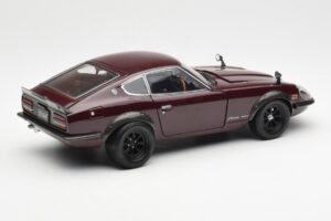 Nissan Fairlady 240ZG Кафяв Kyosho 1:18 08217M Метал — снимка 3 от 8