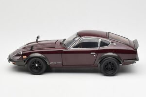 Nissan Fairlady 240ZG Кафяв Kyosho 1:18 08217M Метал — снимка 4 от 8
