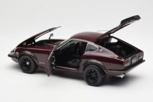 Nissan Fairlady 240ZG Кафяв Kyosho 1:18 08217M Метал — снимка 5 от 8