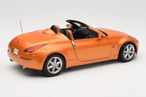 Nissan Fairlady Z Z33 Roadster Sunset Orange AUTOart 1:18 77377 Метал — снимка 3 от 8