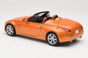 Nissan Fairlady Z Z33 Roadster Sunset Orange AUTOart 1:18 77377 Метал — снимка 7 от 8