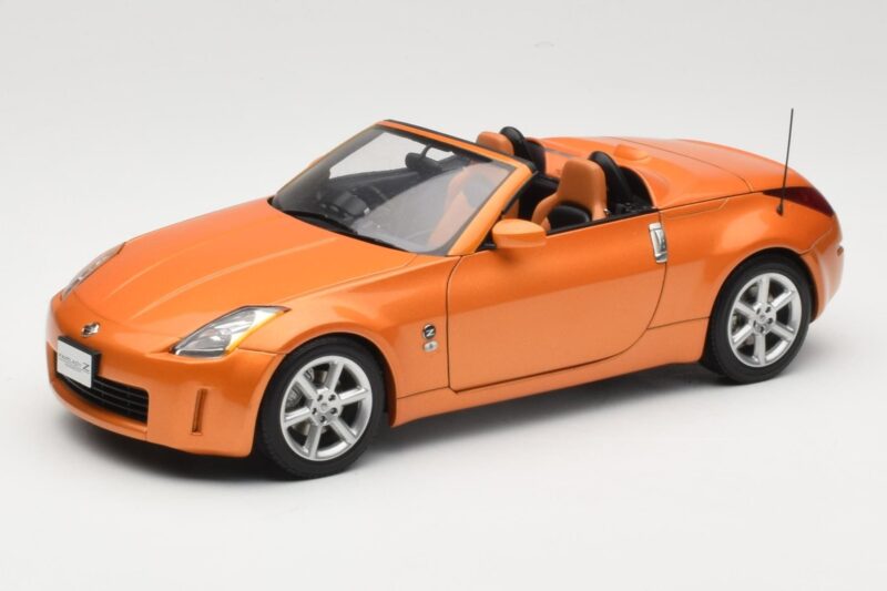 Nissan Fairlady Z Z33 Roadster Sunset Orange AUTOart 1:18 77377 Метал