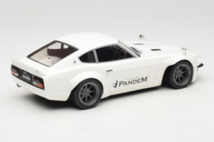 Nissan Fairlady Z Z34 Pandem Otto 1:18 OT1167 Смола — снимка 2 от 6