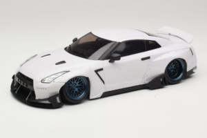 Nissan GT-R R35 Boost Wars 2 Бял Jp Kraemo 1:18 KRAEMO001 Метал — снимка 2 от 7