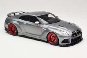 Nissan GT-R R35 Prior Design Сив GT Spirit 1:18 GT243 Смола — снимка 4 от 6