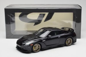 Nissan GT-R R35 Takumi Edition Midnight Purple GT Spirit 1:18 GT932 Смола — снимка 6 от 6