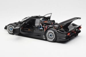 Nissan R390 GT1 #0 24 Hours of Le Mans 1998 AUTOart 1:18 89878 Метал — снимка 5 от 8