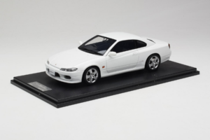 Nissan Silvia S15 Spec-S Бял Cracked Plexi One Model 1:18 REMC034 Метал — снимка 2 от 7