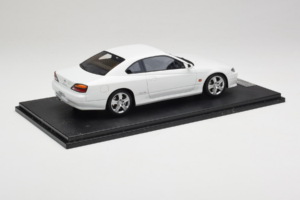 Nissan Silvia S15 Spec-S Бял Cracked Plexi One Model 1:18 REMC034 Метал — снимка 3 от 7