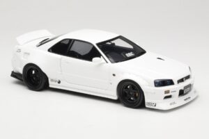 Nissan Skyline GT-R BNR34 by KRC Pearl White Otto 1:18 OT1135 Смола — снимка 4 от 6